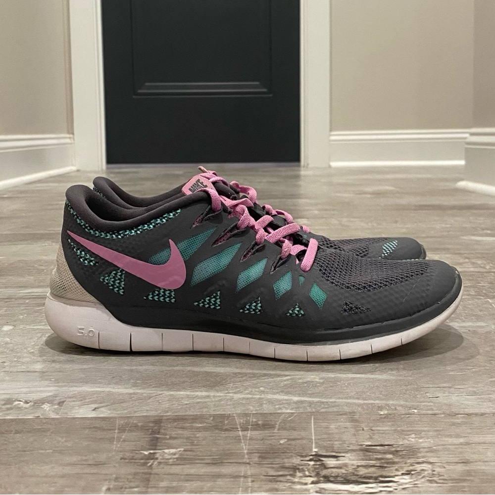 Women’s Nike Free 5.0 Shoes Size 9